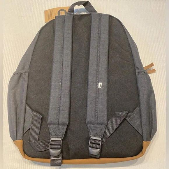 Vans Realm Plus Backpack - Picture 2 of 8